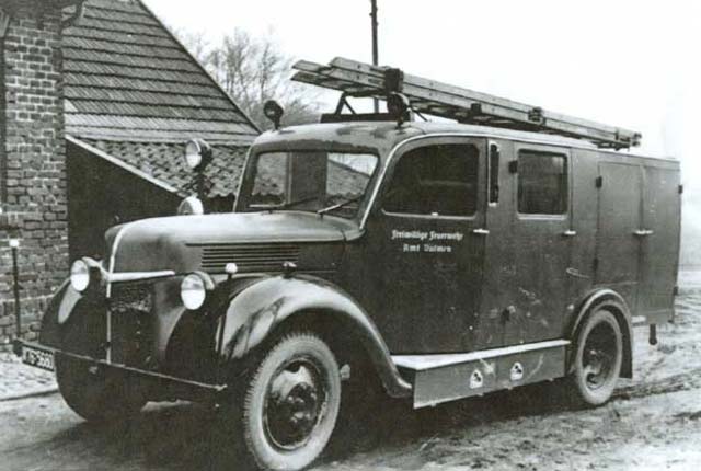LF 8, Löschgruppenfahrzeug, Ford Köln Ruhr, Vierzylinder Benzinmotor, 52 PS.