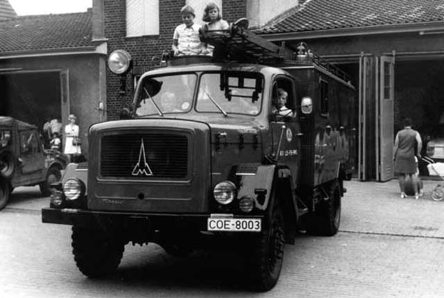LF 16 TS ZB, Löschgruppenfahrzeug, Magirus Deutz Mercur.