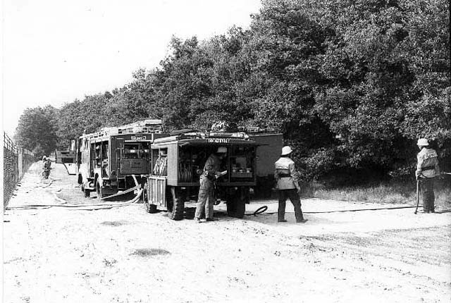 TLF 8, Tanklöschfahrzeug, MB Unimog 404, Übung Mun-Depot Visbeck.
