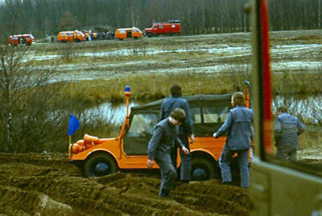 Fahrschule ZLS im Gelände Rheine Gellendorf 1985. Funkkomandowagen (Munga's letzte Ausfahrt)